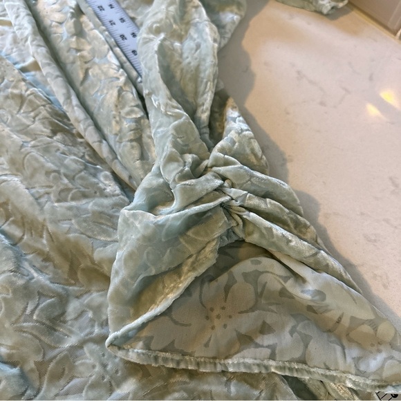 NWOT The Muses Lounge Cardigan Size Small Sage Green Velvet Burnout Long Sleeve - Picture 8 of 10